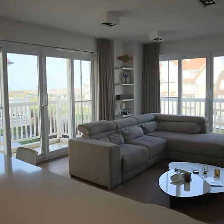 In Near The Beach, Cleaning Included Lägenhet Nieuwpoort