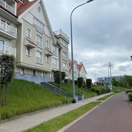 In Near The Beach, Cleaning Included * Nieuwpoort