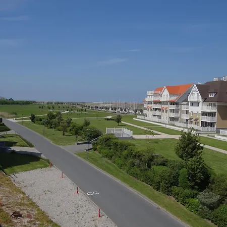 In Near The Beach, Cleaning Included Nieuwpoort